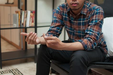 Ngebel #telagangebel #ponorogo akhir pekan ini saya bersama keluarga jalan jalan ke telaga ngebel ponorogo, kali ini. Memahami Puisi Hari Ini dan Perkembangannya di Indonesia Bersama Adimas Immanuel - Whiteboard ...