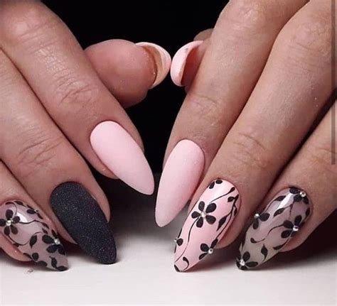 Sommernägel und nageldesign ideen für den sommer 2019. Sommernägel | Pinke nägel, Nagel blumen, Designer nägel