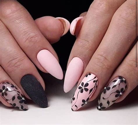 Sommernägel und nageldesign ideen für den sommer 2019. Sommernägel | Pinke nägel, Nagel blumen, Designer nägel