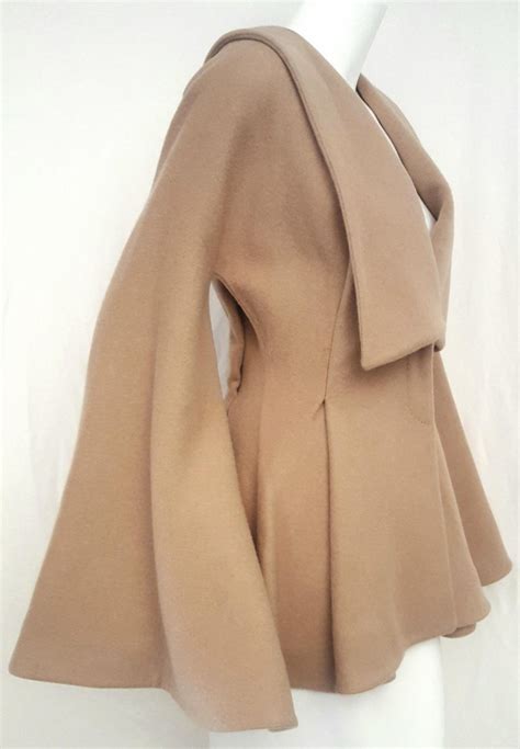 Camelhair coats may come in pure virgin fiber, and/or mixed with wool or nylon. Alexander McQueen Camel Hair Tailored Jacket For Sale at ...