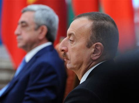 La república de azerbaiyán y la república de armenia acordaron un alto el fuego humanitario temporal a partir de las 00:00 horas del 18 de octubre a la hora local. Presidentes de Azerbaiyán y Armenia se reunirán en Berna ...