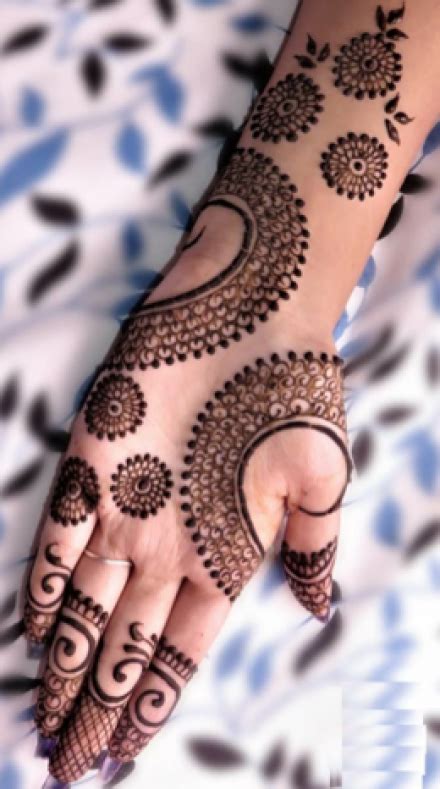 Mehndi designs give the latest and most significant trending mehndi designs for girls and bridal along with the groom. 100+ Latest Mehndi Designs For 2021 | Simple, Arabic ...