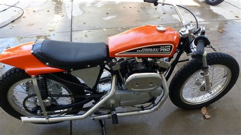 Xr xrtt xr750 xr1000 xlcr parts, restoration video dvd, frames, exhaust, engine, motor parts, tanks, tail sections, seats, motors, tires, cases, primary, points. Moto del día: Harley-Davidson XR-750 | espíritu RACER moto