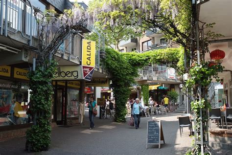 Häuser zum kauf in bergisch gladbach verzeichnet auf einer landkarte mit lokalinformation zu bergisch gladbach. Bergisch gladbach bordell - heilbronn sextreffen