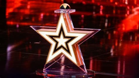 From wikimedia commons, the free media repository. Offiziell bestätigt: Die neue Supertalent-Jury steht fest! - KUKKSI | Star News, Beauty und Trends