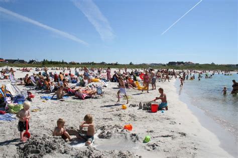 Most of the municipality lies on the island of karmøy. Åkrastranden er Norges beste strand! - Åkrehamn Vekst