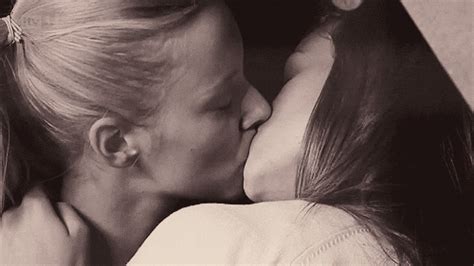 Girls kissing scene | paradise z kissing scene. Lesbian Love GIFs - Find & Share on GIPHY