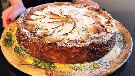 Infornare per 45 minuti in basso. TORTA DI MELE MORBIDA SENZA BURRO - Ricetta facile e ...