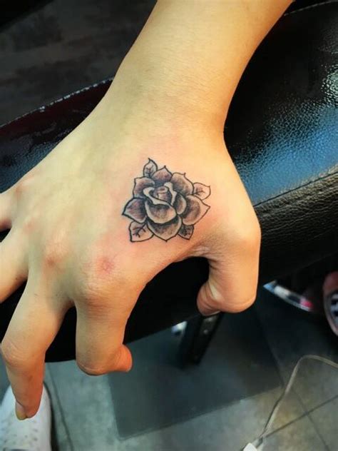 Black swan tattoo is lakeland's finest in tattoo studios. Lakeland | TattooMenu