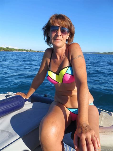 Wife commands husband to let her fuck. Mature Croatian sucked a stranger on vacation » 100% ...