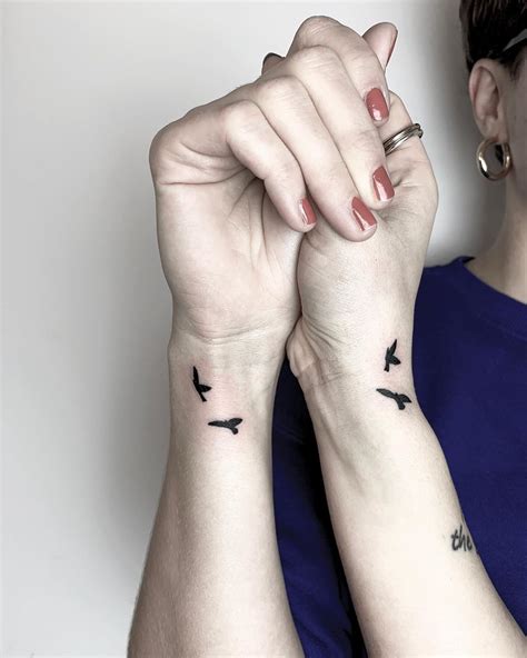 Dec 05, 2014 · tattoo meanings differ with even a minor variation in the design such as the leafless tree tattoo seen inked on the back of the lady in the image. 5 Bird Tattoo Ideas - The Meaning for Bird Tattoos and Its ...