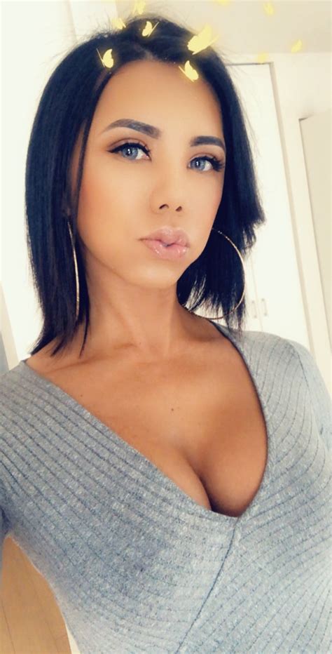 Ts gyslene i en threeway. Japanese LB Miran snapchat | Tran Selfies