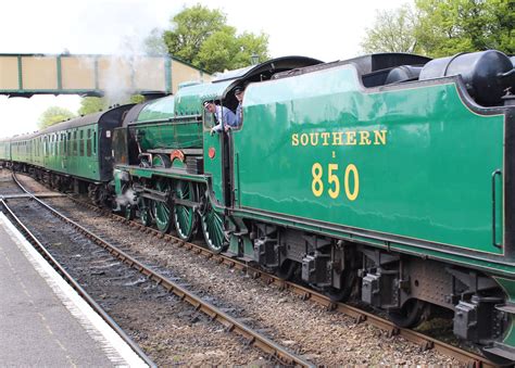 2014 - Watercress Railway - Ropley - Southern Railway 850 Lord Nelson ...
