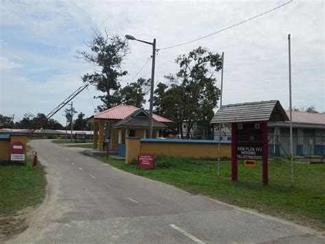 There are 2 big living. Kem PLKN Pusat Bina Semangat YPJ, Mersing - NS 资料库