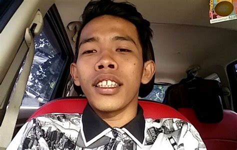 Dengan situasi itu, karen pun harus terpisah sementara waktu dengan suami dan ketiga anaknya. Mengejutkan! Ngaku Kenal, Dede Sunandar Bongkar Perlakuan ...