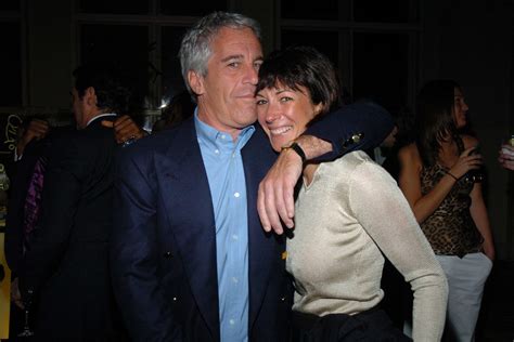 Transcript for focus turns on ghislaine maxwell after jeffrey epstein's suicide: Jeffery Epstein accuser comes forward and claims paedo and Ghislaine Maxwell sexually assaulted ...