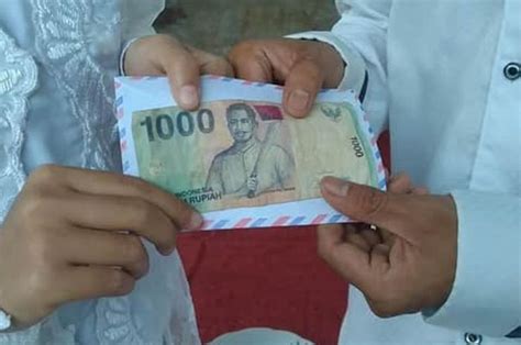 Biasanya maharbisa berupa seperangkat alat shalat, perhiasan Dibujuk Calon Suami untuk Minta Mahar yang Lebih Mahal ...