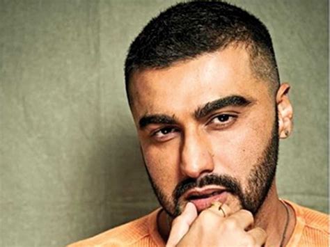 Arjun kapoor is the popular bollywood actor who made his bollywood debut with film 'ishaqzade'.arjun kapoor was born in a family of bollywood on 26 june 1985 in mumbai. Arjun Kapoor was hiding bald head for 'Panipat ...