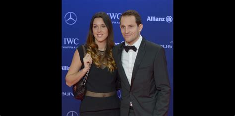 Renaud lavillenie is a french pole vaulter. Renaud Lavillenie et Anaïs Poumarat parents : Une fille ...