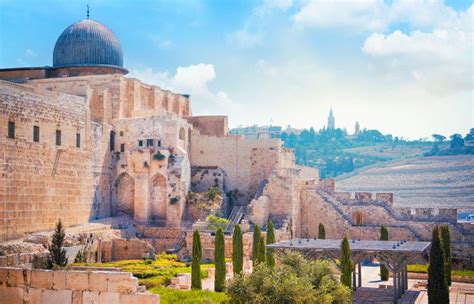 Ha'aretz è un quotidiano israeliano, fondato nel 1919. Cresce il turismo in Israele nel 2017: italiani a +26% ...
