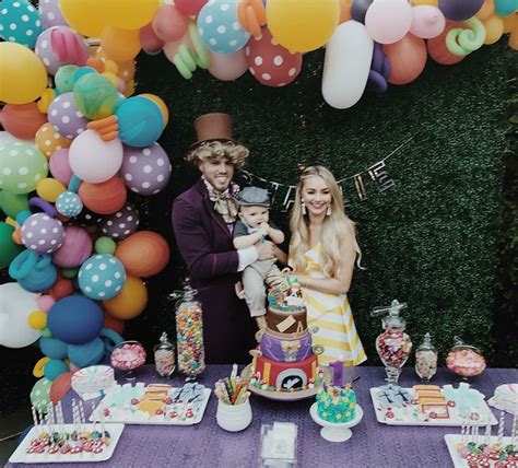 November 1 at 7:54 pm ·. Atlanta Braves Freddie Freeman dresses up as Willy Wonka ...