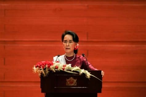 Singapore—authorities in myanmar have charged aung san suu kyi with corruption, the latest in a raft of criminal cases brought against her since the country's military overthrew her government in a coup and returned the southeast asian nation to authoritarian rule. Les principaux points du discours d'Aung San Suu Kyi - Le ...