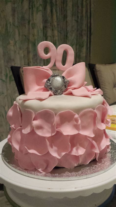 See more ideas about 90th birthday parties, 90th birthday, 90th birthday cakes. This is a cake I made for our neighbour's 90th birthday (With images) | 90th birthday cakes ...