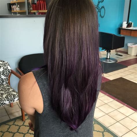 It's ideal for all hair types, whether your hair is dense or thin, black or light, you can quickly get the purple color you want. Purple dye on medium brown hair no bleach (With images ...