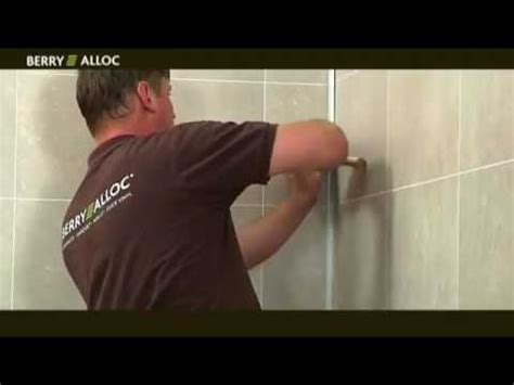Carrelage grès cérame grand format, carrelage à imitation de matière. BerryAlloc - Installation Vidéo Wall&Water - YouTube