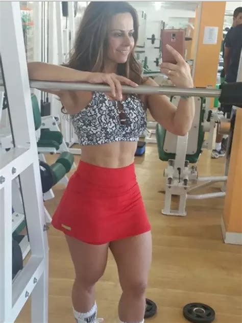 Discover more posts about viviane araujo. Viviane araújo revela dieta que fez peder 4 kg para a ...