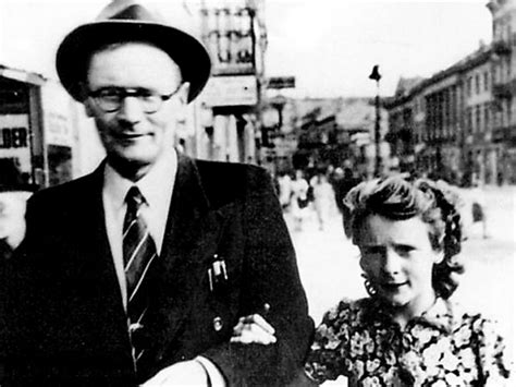 Olga teresa krzyżanowska was a polish politician who served as a senator of poland and a member of the sejm from 1989 to 2005. Olga Krzyżanowska: Tuż przed wrześniem '39 tata przywiózł ...