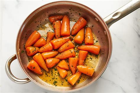 They are then covered in a brown sugar and butter glaze, and sprinkled with fresh parsley. Candied Carrots: a healthy recipe with a divine flavor ...