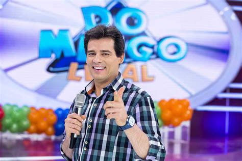 (sq) presentador brasileño de televisión (es); "Domingo Legal" perde duas horas e Celso Portiolli ganha ...