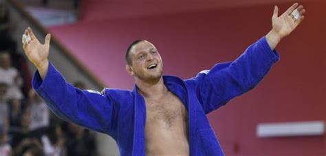 He is the current world champion, former european champion and current olympic champion. Klammert získal v Praze stříbro, Krpálek bronz | Týden.cz