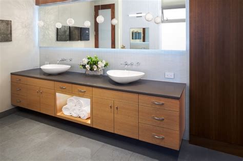 Shop from bathroom vanities, like the the formosa floor standing open bottom double sink modern bathroom cabinet or the terra 48 bathroom vanity, while discovering new home products and designs. 20+ Bathroom Vanity Designs, Decorating Ideas | Design ...