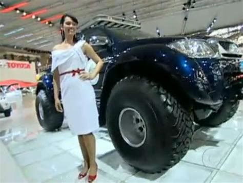 Víte, že registrovaní uživatelé kinoboxu mohou filmy hodnotit, psát k nim. IMCDb.org: Toyota Hilux in "Auto Esporte, 2000-2020"