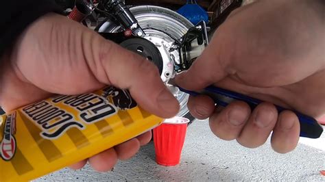 Jun 05, 2014 · the biggest honda ruckus. How to change the gear oil / transmission fluid on your ...