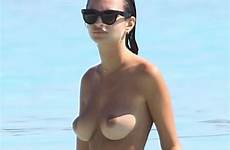 nude beach celebrities celebrity xnxx forum topless celebs celeb well emily perky caught adult natalie portman ratajkowski nsfw