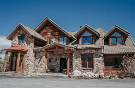 Stone canyon inn, centrally located in bryce canyon, offers endless adventure and a comfortable stay. Stone Canyon Inn (Tropic, UT) - Resort Reviews ...