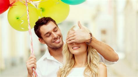 Surprise love gifts for girlfriend. Surprise for his girlfriend wallpapers and images ...