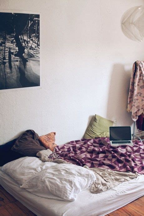 If you want to use a floor mattress to save space in your room, here's the best floor mattress and a compelling buying guide. Sabine-Lydia Schmidt | Matress on floor ideas, Mattress on ...