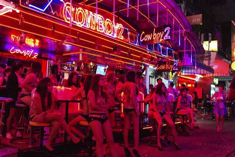 Patpong has a night market every evening in the middle of the street, and on the side of the road, you'll find a few shops, bars, and a lot of gogo bars. Pin by TJ TJ on Neon Lights | Amsterdam red light district ...