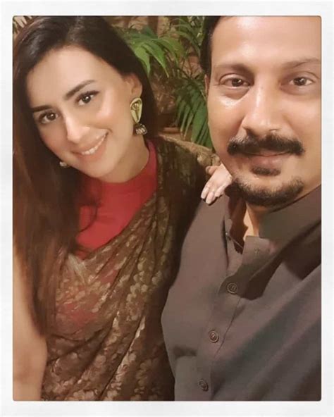 Famous anchor madiha naqvi and faisal sabzwari latest famous. Beautiful Pictures of Faisal Sabzwari With His Wife Madiha ...