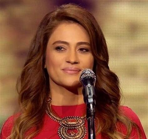وبدأت أزمة فيديو تقديم الكفن في عين شمس داخل باخرة سياحية شهيرة بالجيزة مملوكة لمواطن يدعى عاطف الريس، حيث كان أفراد من عائلة المرغني بعين شمس يسهرون فى إحدى الليالي، وكانت الأمور تسير بشكل طبيعي، قبل أن تتحول الباخرة إلى ساحة حرب طاحنة. اغنية شعرك شمس جبينك شمس - Ø§ØºÙ†ÙŠØ© Ø´Ø¹Ø±Ùƒ Ø´Ù…Ø³ Ø¬Ø ...