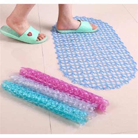 Pembatas antara toilet dan shower biasanya bisa berupa tirai. Igrosir Keset Karet Plastik PVC Anti Slip Keset Kamar ...