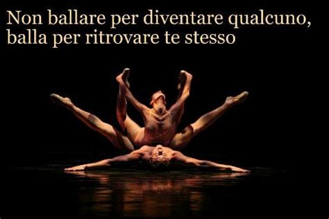 Il ballo è una bella attività fisica e vi permetterà di socializzare con coppie di tutte le età. Orari corsi 2015/2016 | giuly dance