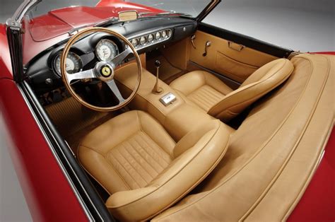 Номер карты для донатов : Редкую Феррари продадут на аукционе: Ferrari 250 GT California Spyder — АвтоМания