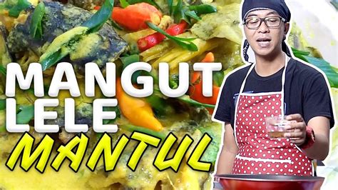 Haluskan cabai dan bawang putih, campur dengan bahan sayur, udang dan tambahkan gula, garam, dan merica. Cara Membuat Mangut Lele Pedas! - YouTube