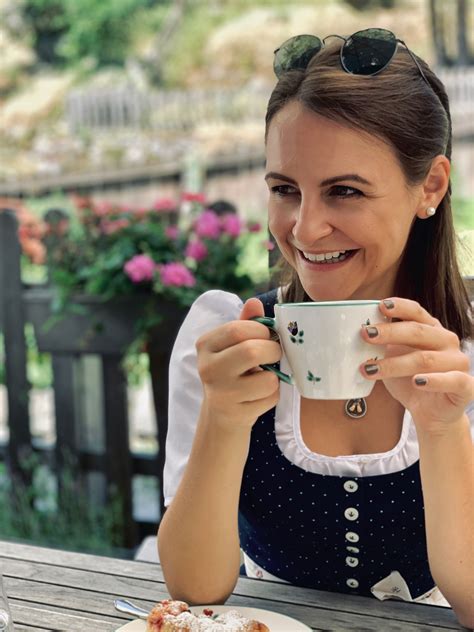 Es war eine tatsache, die verwirrte: Corinna Scharzenberger: Nummer 2 auf der Obersteiermark ...