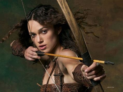 Arthur é um oficial de cavalaria do exército romano defendendo a muralha hadrian contra britânicos rebeldes. Keira Knightley as Guinevere, King Arthur (2004) #Archery ...